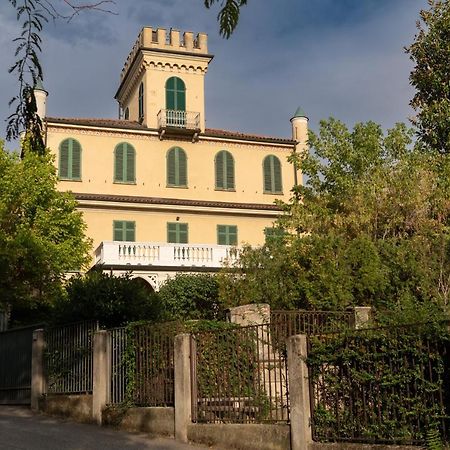 B&B Villa Ferrari Asti Exterior foto